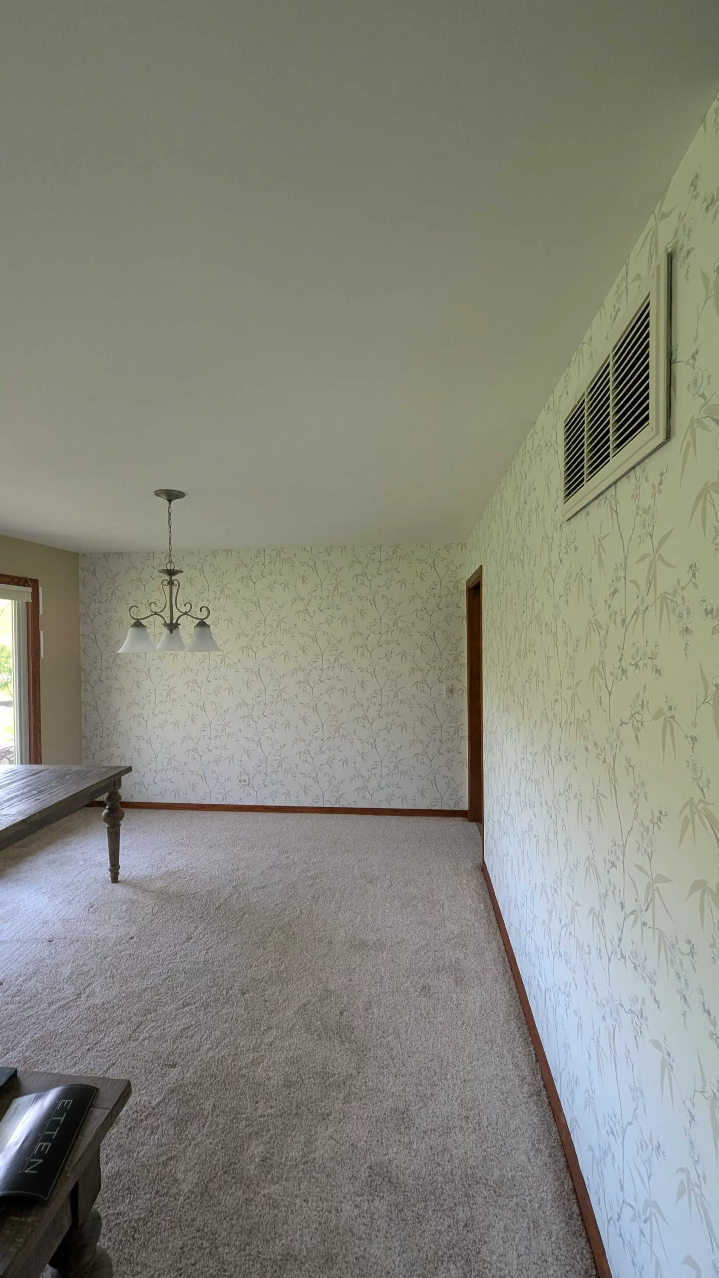 Wallpaper installation in Huntley, IL